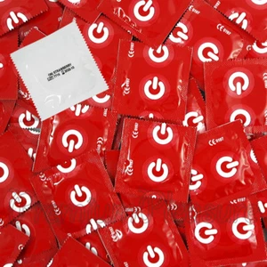 ON Strawberry condoms Red colored Fruit flavored Latex * FREE Shipping * - Picture 1 of 8