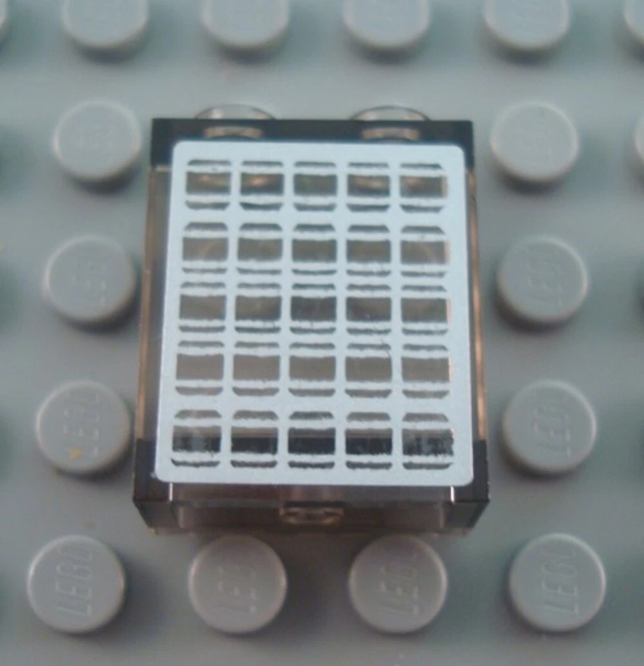 LEGO Translucent Black 1x2x2 Decorated Grid Panel - Image 1 of 1