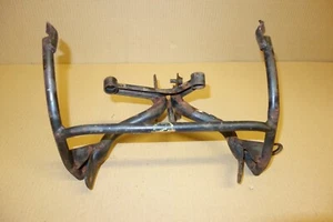Yamaha TZR250 TZR 1KT 2MA soporte de montaje de faros permanece DAÑADO marco de carrocería - Imagen 1 de 10
