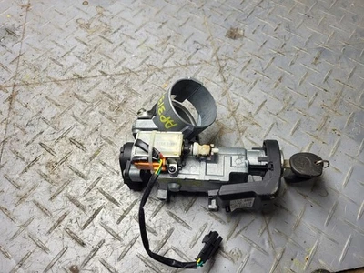 2006-2011 Chevrolet HHR Ignition Switch Assembly W/Key P/N:15778671 - Image 1 of 4