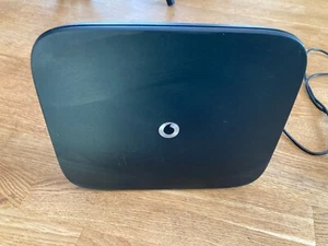 Schwarzer Vodafone HHG2500 Connect WLAN Breitband Router - Bild 1 von 7