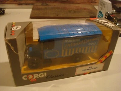 Corgi 1926 Renault Van C824 WITH ORIGINAL BOX NOS - Image 1 of 2