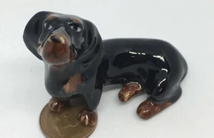 Casa de muñecas Dachshund cerámica cachorro perro mascota escala 1:12 adorno KD4 tumdee - Imagen 1 de 8