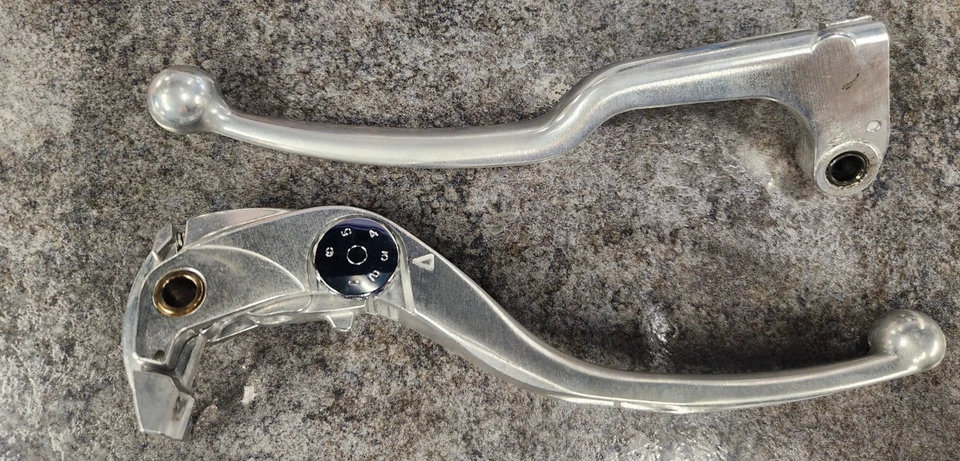 Honda CBR600 CBR1000 Front Brake & Clutch Lever 53170-MEL-006 & 53182-MCJ-750 Foto 1 de 1