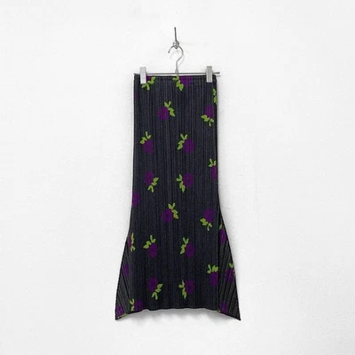 [ISSEY MIYAKE] ISSEY MIYAKE PLEATS PLEASE Floral Print Maxi Skirt - Image 1 of 4