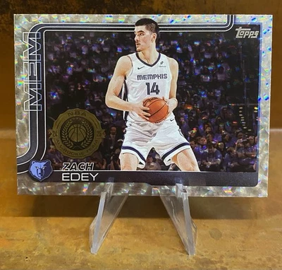 2025-26 Topps Zach EDEY Silver Crackleboard Foil Big Box Exclusive #186 - Image 1 of 2