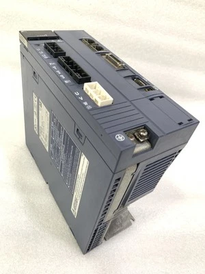 Fuji eléctrico RYH202F5-VV2 SERVO DRIVE FedEx DHL Fasting Shipping - Imagen 1 de 4