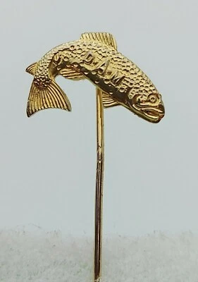 D•A•M - Carretes rápidos ® Cañas y prendas de vestir MAD... DAM pesca antiguo raro pin insignia Foto 1 de 2