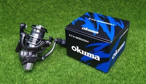 Carrete giratorio ligero de fibra de carbono Okuma 6,0:1 mano izquierda/derecha - ITX-2500H - Imagen 1 de 5
