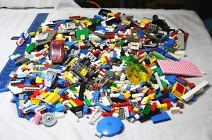 5 Lbs Legos Assorted Shipped Priority Mail - Picture 1 of 4
