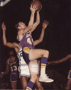 JERRY WEST 1972 LOS ANGELES LAKERS 8X10 PHOTO #3 - Picture 1 of 1