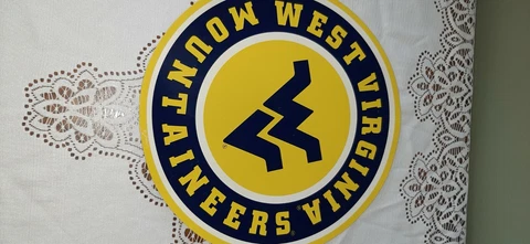 West Virginia Moutaineers Magnet - 12" Cover