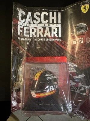 NEW 1:5 Casco Helmet F1 CARLOS SAINZ 2023 - Italian GP FERRARI SPARK +Magazine - Immagine 1 di 4