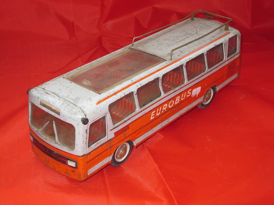 DV4281 JOUSTRA BUS EUROBUS BERLIN ETAT MOYEN D'ORIGINE Foto 1 de 1