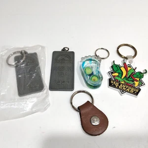 Souvenir Keychains 4 + Snap Keychain Rockies Texas Cancun - Picture 1 of 4