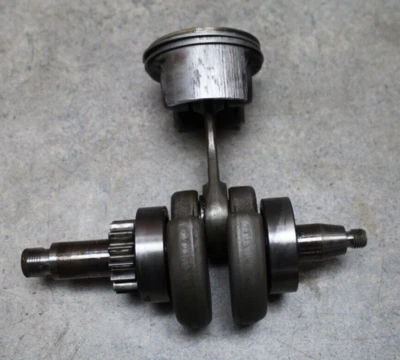 STIHL BR600 CRANKSHAFT - BAD PISTON / WRIST PIN - SHELF C - Image 1 of 2