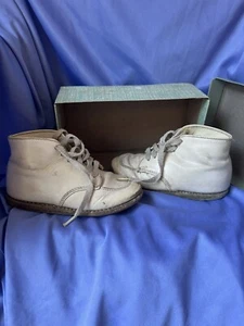 Vintage Baby Shoes Size 6 1/2 C - Picture 1 of 6