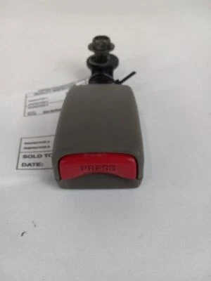 Nissan Pathfinder 2004 hebilla de cinturón de seguridad Foto 1 de 4