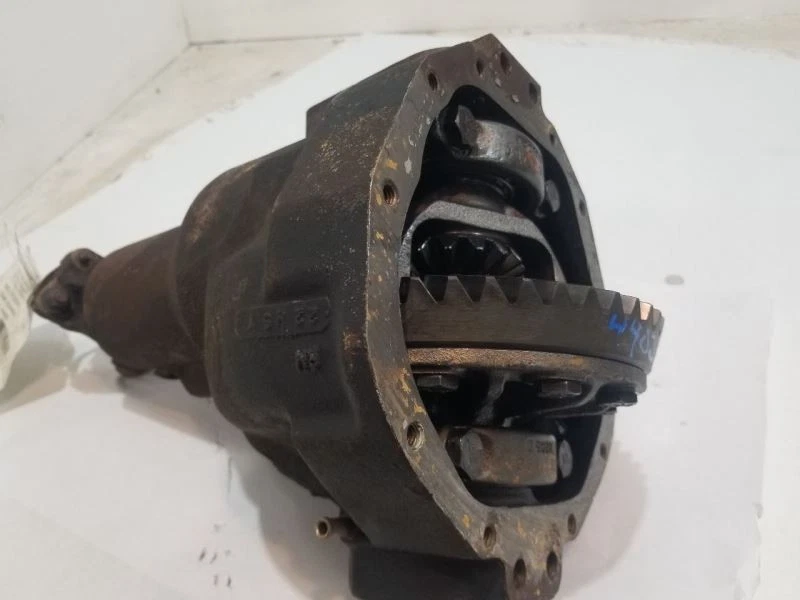 Carrier Front Axle 3.54 Ratio Fits 92-96 BRONCO 561609 - Image 1 of 4