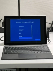 Microsoft Surface Pro 5 - 1796 12.3" i5-7300U@2.50GHz 8GB RAM 256GB SSD - Picture 1 of 8