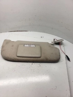 乘客右遮阳板带照明适合05-07 ENVOY 11078 — 第 1/4 张图片