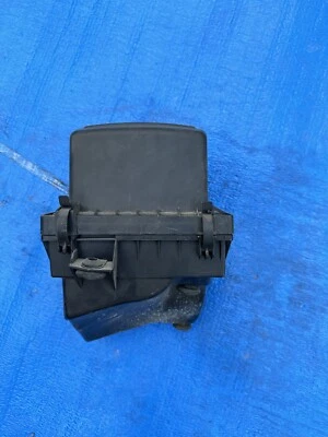 Caja de carcasa de filtro de filtro de aire Dodge Durango 3,6 L 68084276AA 2014 2022 OEM Foto 1 de 4