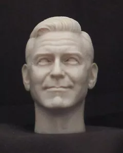 #0754 GEORGE CLOONEY CUSTOM RESIN UNPAINTED HEAD SCULPT Action figures 1/6 Scale - Foto 1 di 3
