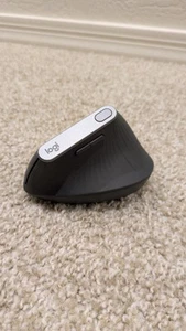 Logitech MX Vertical Advanced Ergonomic Wireless Mouse - Photo 1/8
