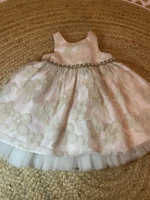 Vestido niña pequeña de American Princess, 24 meses, rosa con volantes, bonito. Foto 1 de 4