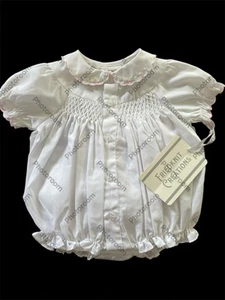 Friedknit Creations NWT Wht/Pnk Smocked Embroidered Scallop Edge Bubble-Premie - Picture 1 of 4