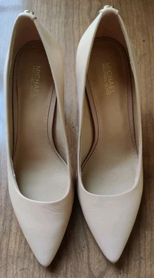 Michael Kors Dorothy Flex Pump Leather Beige Size 6.5 **See Pics** - Image 1 of 4