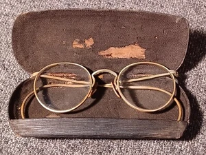 US WWII AMERICAN OPTICAL AO FUL VUE SILVER WIRE FRAME EYEGLASSES AND CASE - Picture 1 of 13