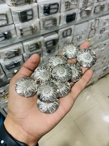 10 pcs silver western flower conchos solid metal zinc conchos for leather craft - Picture 1 of 7