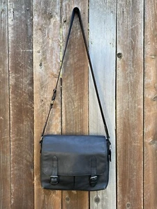 Coach Messenger Crossbody Bag Mens Black Pebbled Leather - Picture 1 of 17