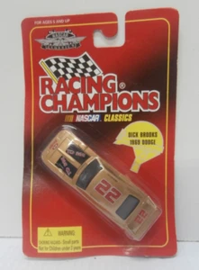 Dodge Dick Brooks #22 1969 Racing Champions NASCAR 1996 Classics escala 1:64 - Imagen 1 de 3