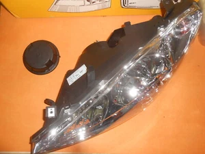 PEUGEOT 307 (2001-2005) PASSENGER SIDE N/S HEADLIGHT UNIT - Picture 1 of 5