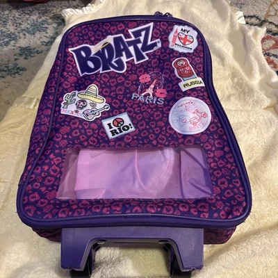 Maleta con ruedas Bratz bolsa de viaje niñas muñeca equipaje 14x10" mango se extiende  Foto 1 de 4