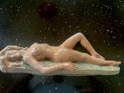 NUDO DI DONNA In Terracotta Smaltata  - Immagine 1 di 4