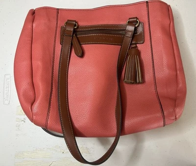 Bolso de Hombro/Cartera St John's Bay Rosa Coral Imitación Cuero 4 Bolsillos Foto 1 de 4