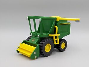 Tomy John Deere Fun on the Farm Combine Harvester with Moving Parts