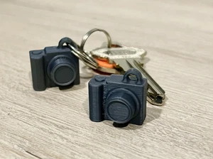3D Printed Mini Camera Keychains: Cute Photography-Themed Gifts for Photographer - Picture 1 of 10