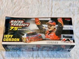 JEFF GORDON 2006 75th WIN FACTORY SEALED POSSIBLE PLATINUM 1/24 NASCAR CAR!! - Picture 1 of 4