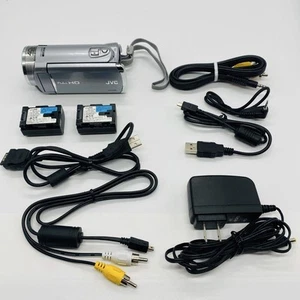 JVC Kenwood Everio GZ-E180-R HD Camcorder w/ 2 Batteries AC Adapter Tested - Picture 1 of 7