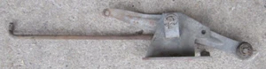1951 Cadillac Carburetor Throttle Linkage Rod & Bracket Carter 2V Orig 50 51 - Foto 1 di 3