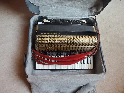 Nice used Hohner Atlantic IV N De Luxe accordion fisarmonica - Image 1 of 4