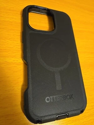 OtterBox Defender Series Pro w/ MagSafe for Apple iPhone 16 Pro Max Black OEM - Image 1 of 4
