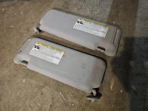 2005 -2010 SCION TC Sunvisors Set of Left & Right Side Gray Cloth OEM CLEANED! - Bild 1 von 3