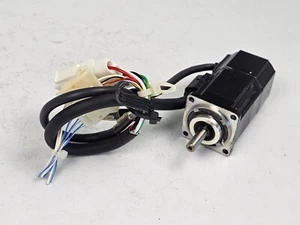 SANYO DENKI ac servo motor P50B03003PXS01UW - Picture 1 of 5