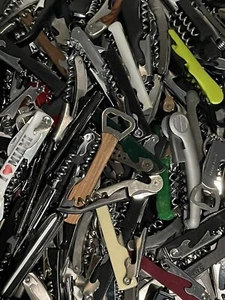 Menge 50 zufällige Korkenzieher/Weinschlüssel/Flaschenöffner - Bild 1 von 1