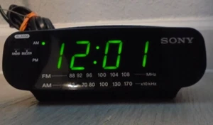 Sony ICF-C212 Dream Machine Alarm Clock AM/FM Radio Tested & Functional - Picture 1 of 8